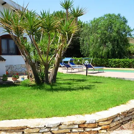 Fraginesi 카스텔라마레델골포