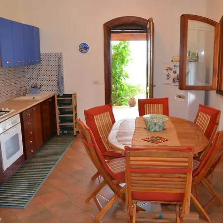 Fraginesi 카스텔라마레델골포